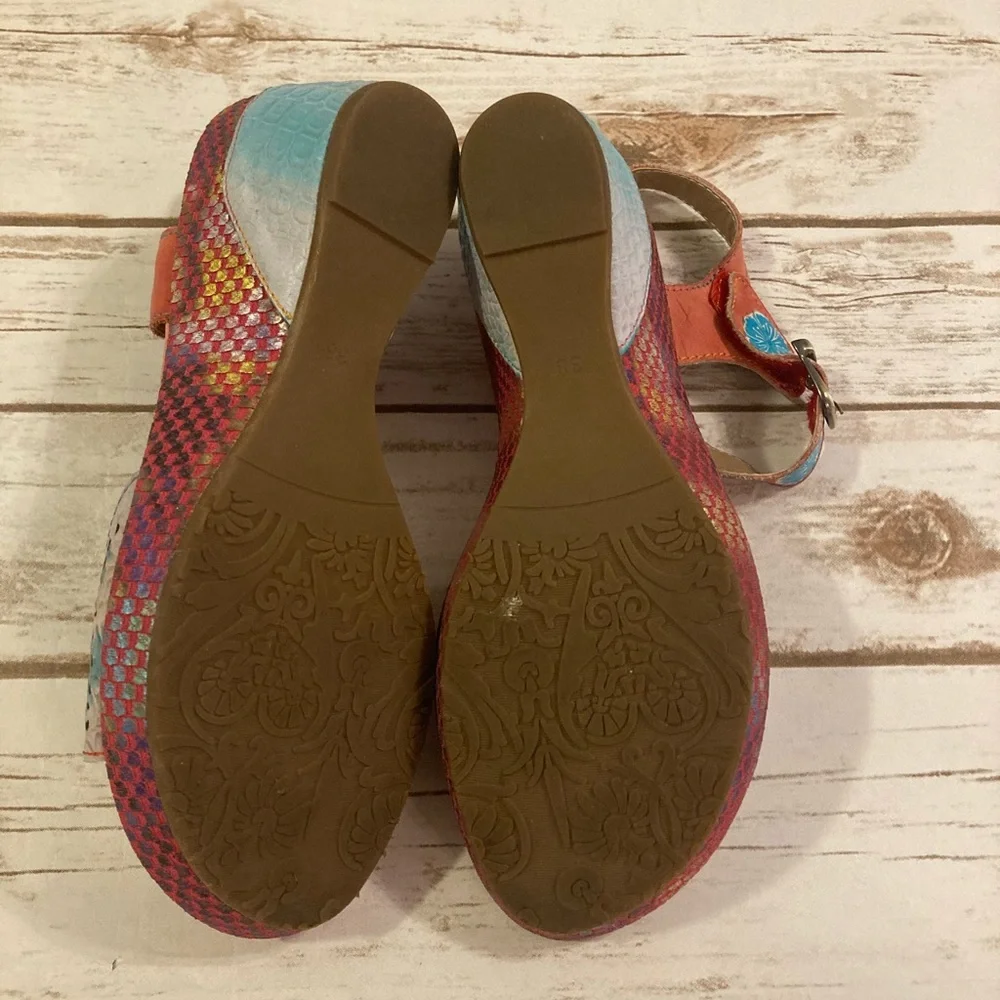 L’ARTISTE Pastela Leather Wedge Sandals Size 8_13